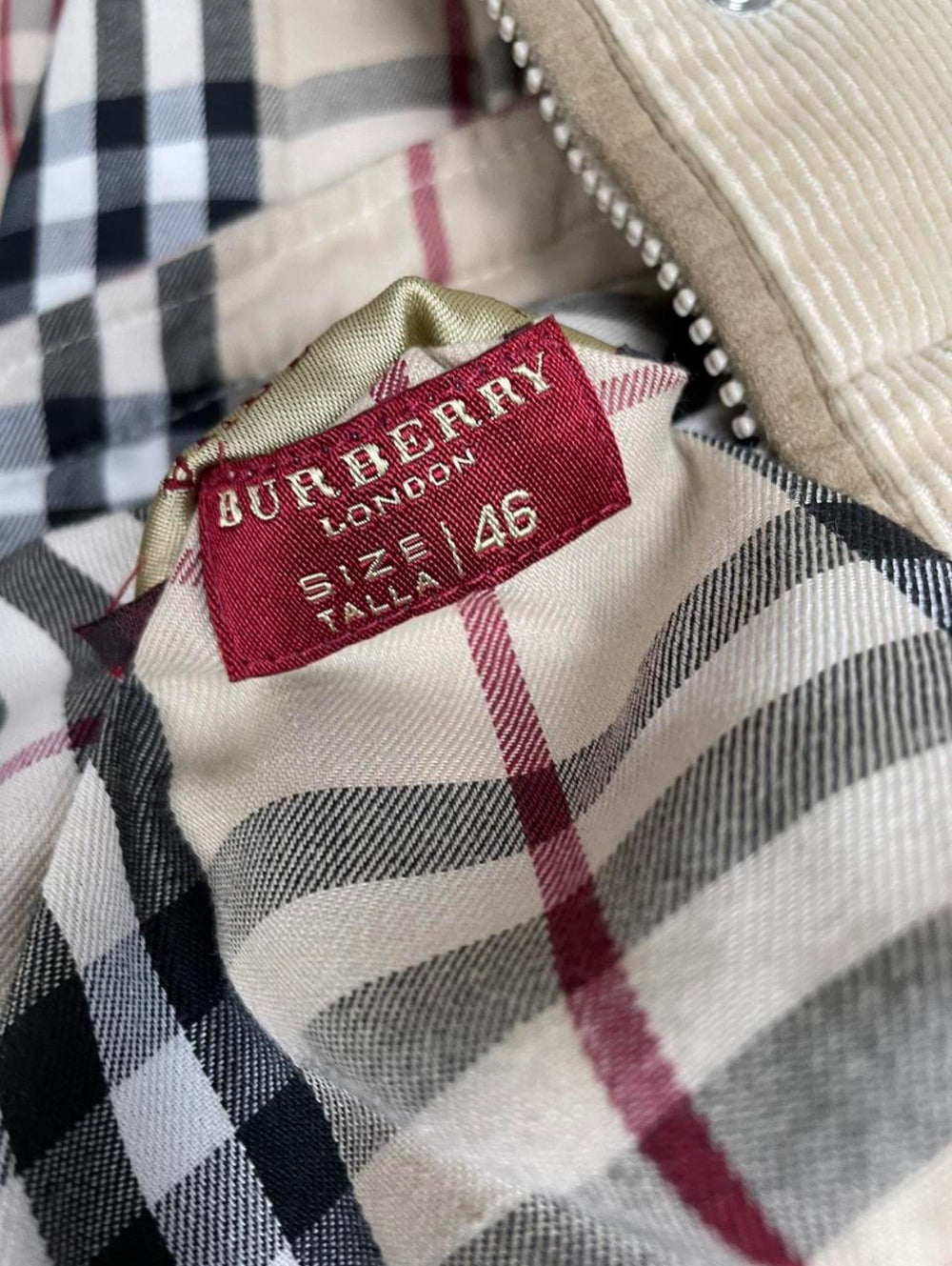 Burberry Quilted Jacket – Iconic Nova Check Lining - Vintage Versatile