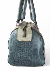 Guess Vintage Satchel Bag โ Elegant Everyday Style